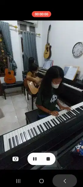 Les Piano, Keyboard, Organ Cikarang