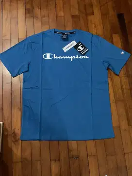 Kaos Merk CHAMPION. Original. Size M. Warna Biru. Baru dan Lengkap Tag
