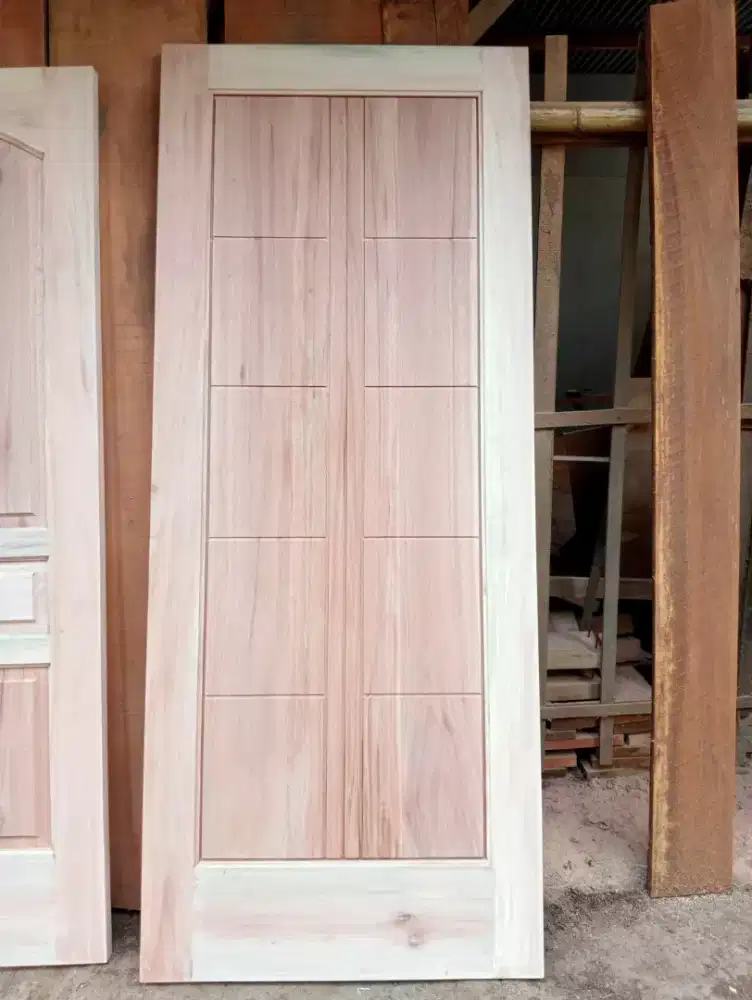 Daun pintu minimalis