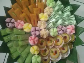 Kue tampah & snack box