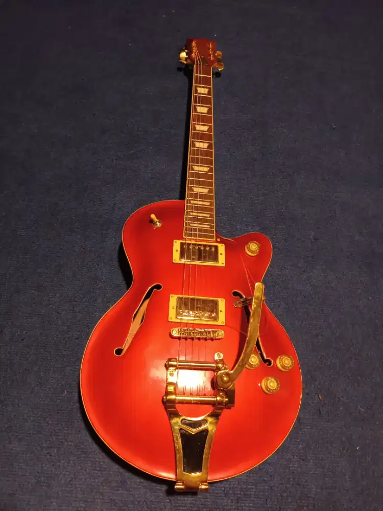 Gitar gretsch  keren banget hanya 1 sedunia