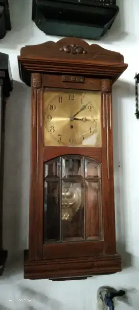 Jam antik lubang 1 kaca bevel