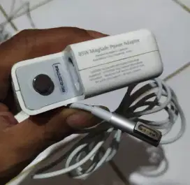 CHARGER MACBOOK MAGSAFE 1/2  85 WATT ORIGINAL