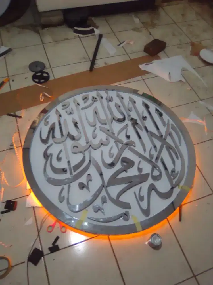 Huruf Timbul Berbagai Bahan