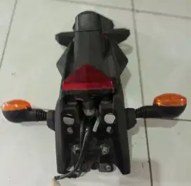 Spakbor belakang klk D-Tracker 150