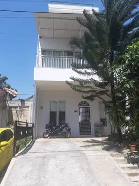 Rumah semi furnished view gunung view hambalang di cluster sentul city