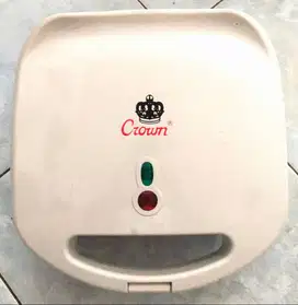Pemanggang Roti Tangkup Segitiga Crown - Putih