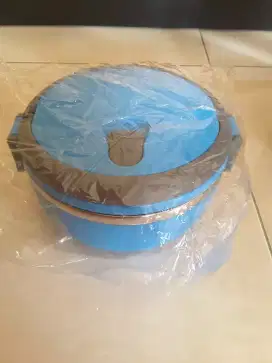 KUCHE lunch box warna biru