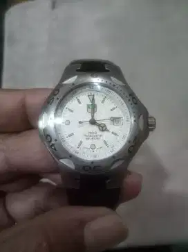 Jam tangan tag heuer