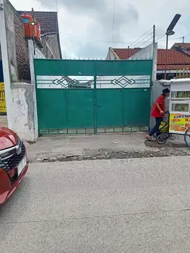 Jual tanah dan bangunan gudang