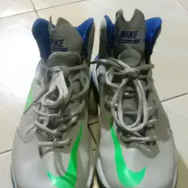 Sepatu basket Nike size 41 insole 26, Made in vietnam