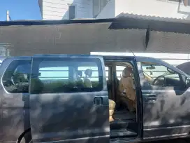 ganti atau pasang kaca film mobil panggilan