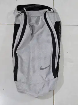 tas sepatu nike