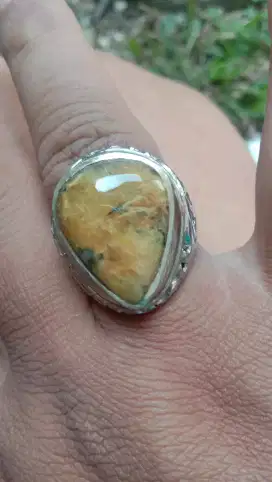 Batu serabut Cendana segitiga