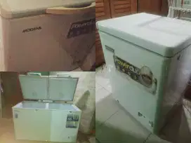 Saya beli Freezer Box & freezer rak bekas anda