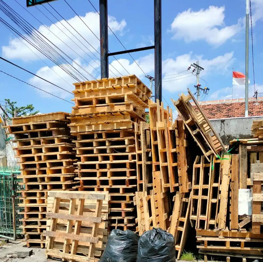 palet kayu siap pakai
