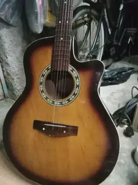 Dijual gitar seperti gambar y