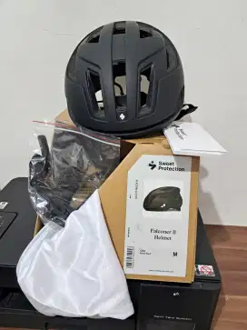 Helm sepeda sweet protection falconer II murah original roadbike