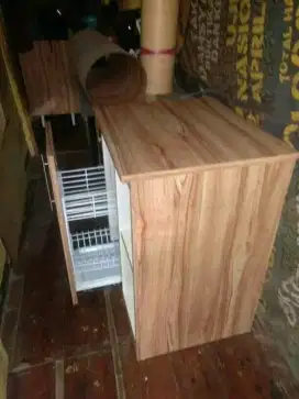 Meja buat di dapr