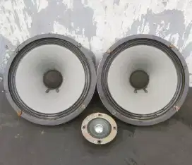 Speaker Yamaha 8inc XB504AO