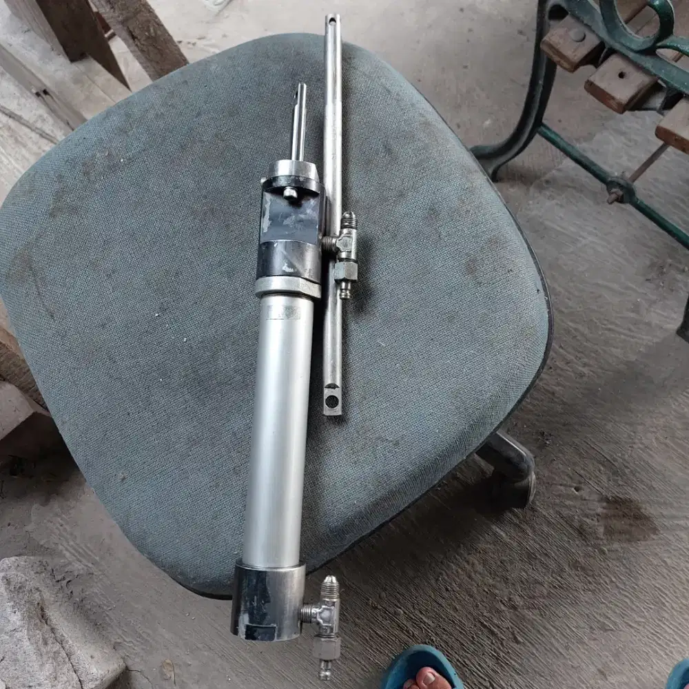 Hidrolik stir belakang aksesoris mesin kapal speed