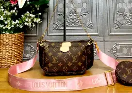 LV SLING BAG GOOD CONDITION