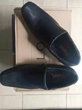 Sepatu Pantofel
