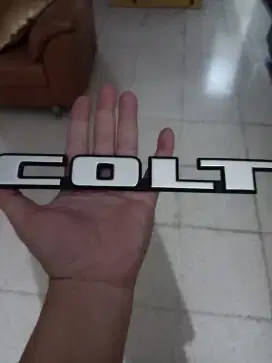 tulisan Colt L300 ori bawaan mobil