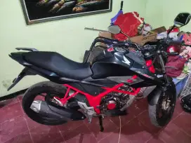 Motor CB150R StreetFire Tahun 2018