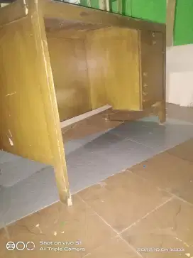 DIJUAL CEPAT AJA MEJA JATI MEJA KASIR JARANG PAKE KONDISI MASIH BAGUS.