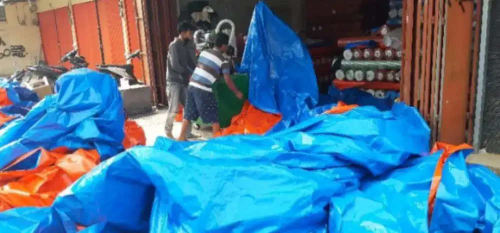 Terpal sangat bagus dan tebal kualitas no 1 cocok buat kperluan anda