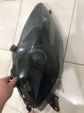 Headlamp yaris 2006