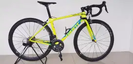 SEPEDA RB GIANT ADVANCED 1 CARBON SIZE XS