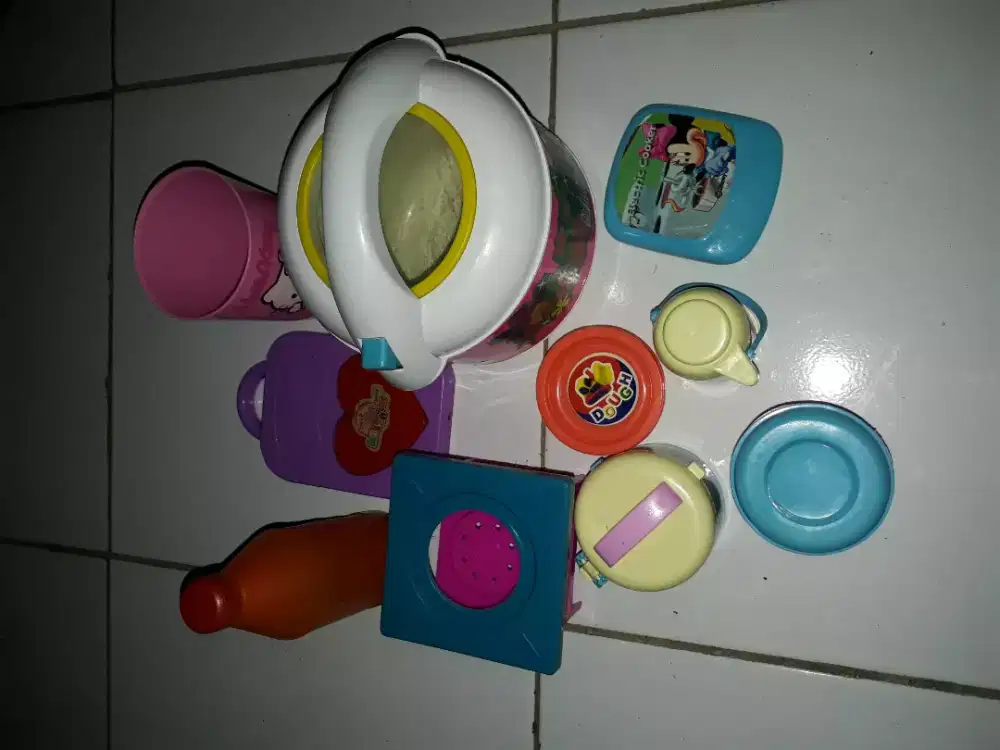 Mainan alat memasak dapur