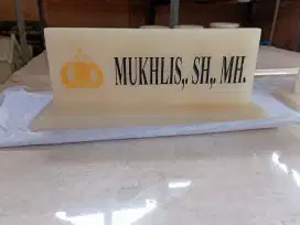 Papan Nama Meja Onyx