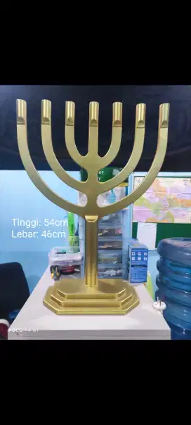 Pajangan Menorah Kaki Dian Kayu