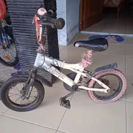 Sepeda bmx bekas anak