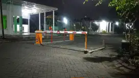 Palang pintu gerbang card