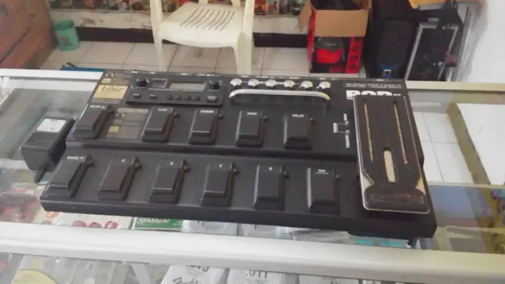 Multy effect gitar POD XT Live mulus (sudah usb interface)
