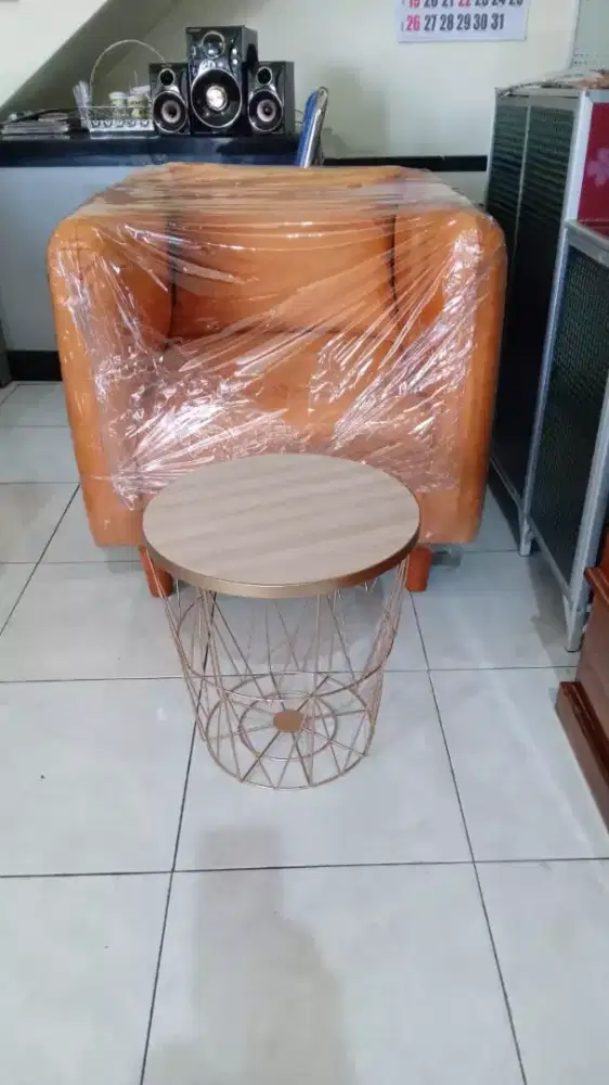 Sofa Single/Sofa Santai + Meja bulat