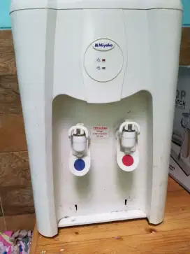 Dispenser Galon Second Merk  Miyako Kondisi Seperti DiFoto NoMinus