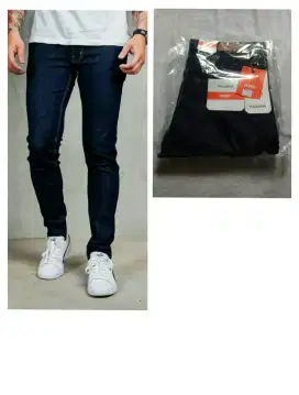 Skinny jeans PULL&BEAR. Navy garment. COD Jakarta.