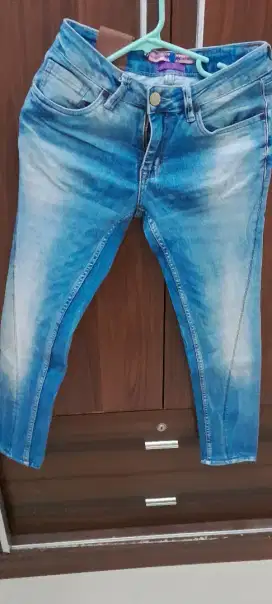 Celana jeans biru langit spyderbilt