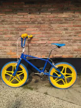 Sepeda BMX ring 20