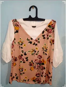 Preloved Blouse Bunga Peach