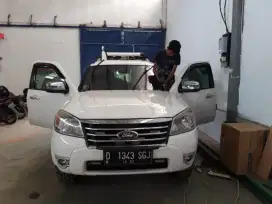 teknisi kaca film mobil panggilan