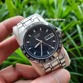 Jam tangan Seiko quartz 7N43-6A40 black dial