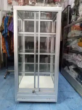 Almari italse masih bagus