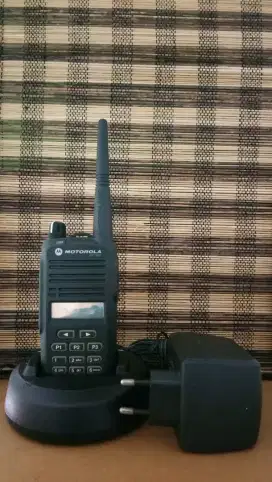 HT Motorola cp1660 350mhz