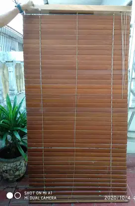4 Krey Kayu/ Tirai Jendela Gulung